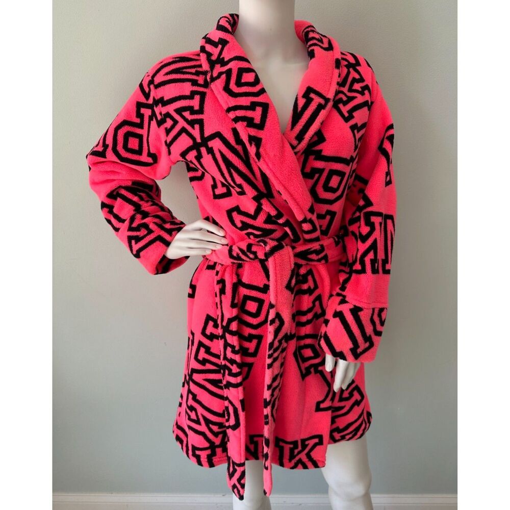 Victoria's Secret PINK Neon Hot Pink Sherpa Plush Robe Monogram Logo size XS/S
